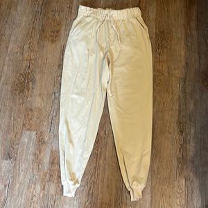 Lululemon Stretch High-Rise Jogger